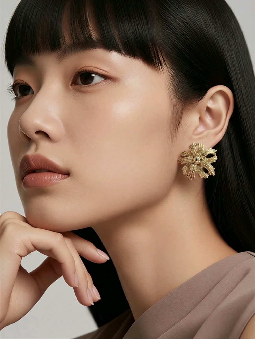 🚨🚨🚨BOGO50OFF🚨🚨🚨Textured Gold Floral Clip-On Earrings for Women